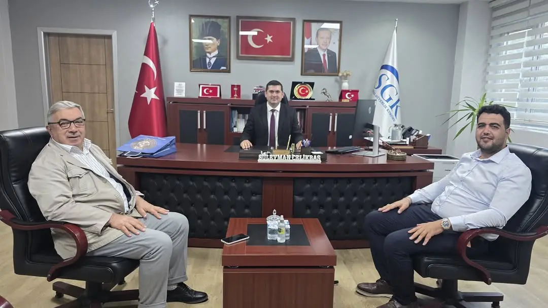 Şuhut Belediye Başkanı Muhuttin Özaşkın, SGK Afyonkarahisar İl Müdürü Süleyman Çelikbaş'ı Ziyaret Etti