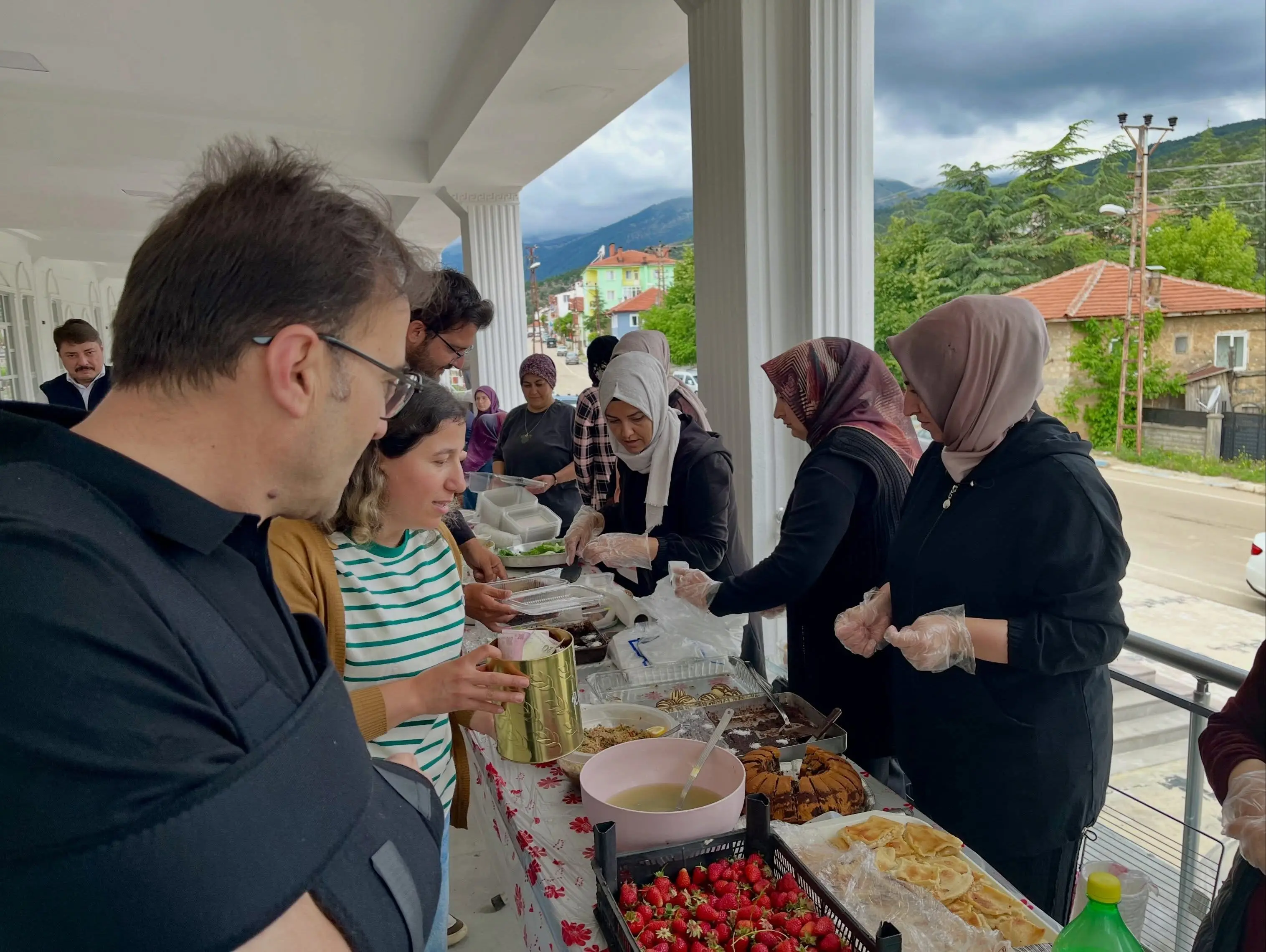 Belediye Başkanı Özata Kermes Programına Katıldı