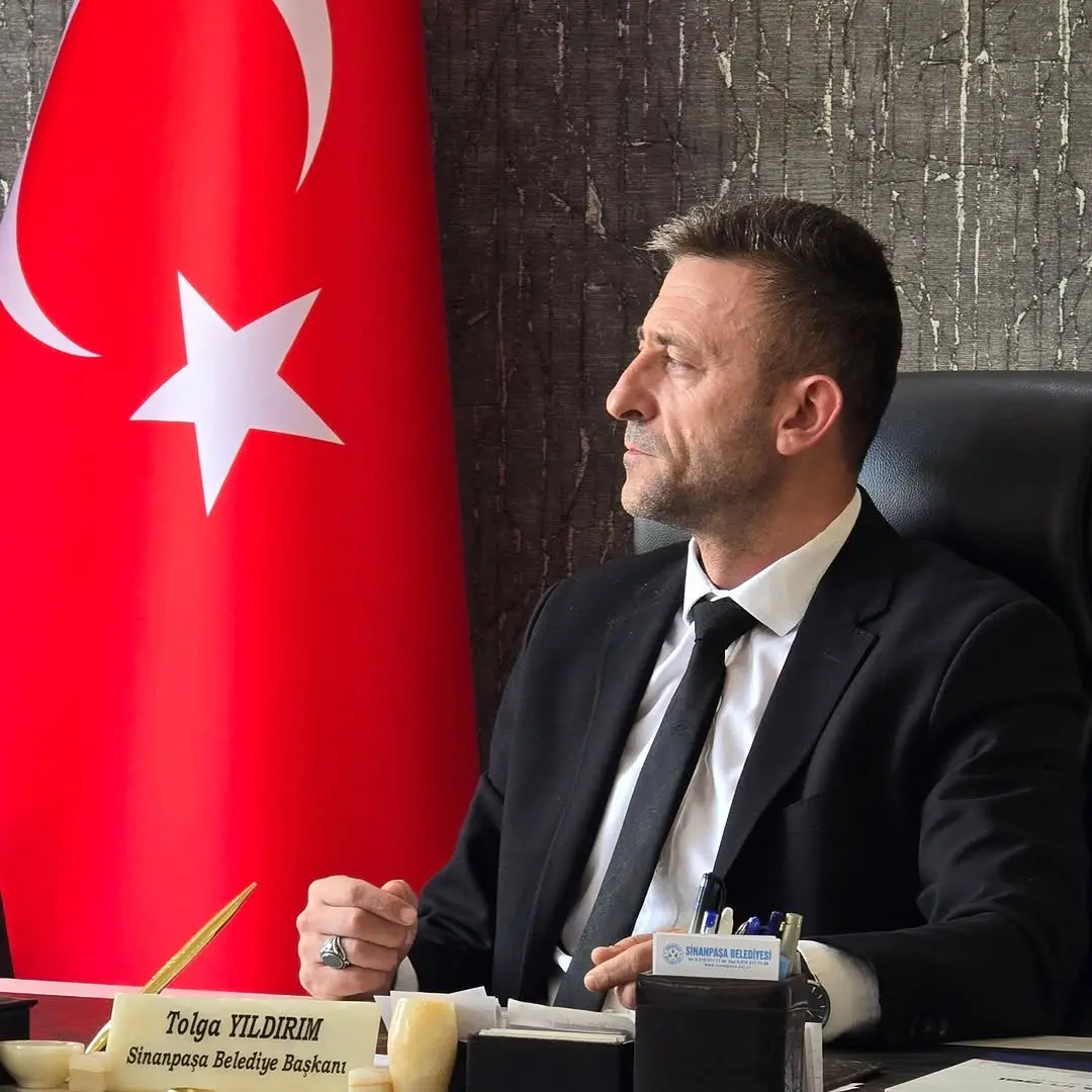 Sinanpaşa Belediye Başkanı Tolga Yıldırım'dan Hemşerilere Hayırlı Cumalar Mesajı