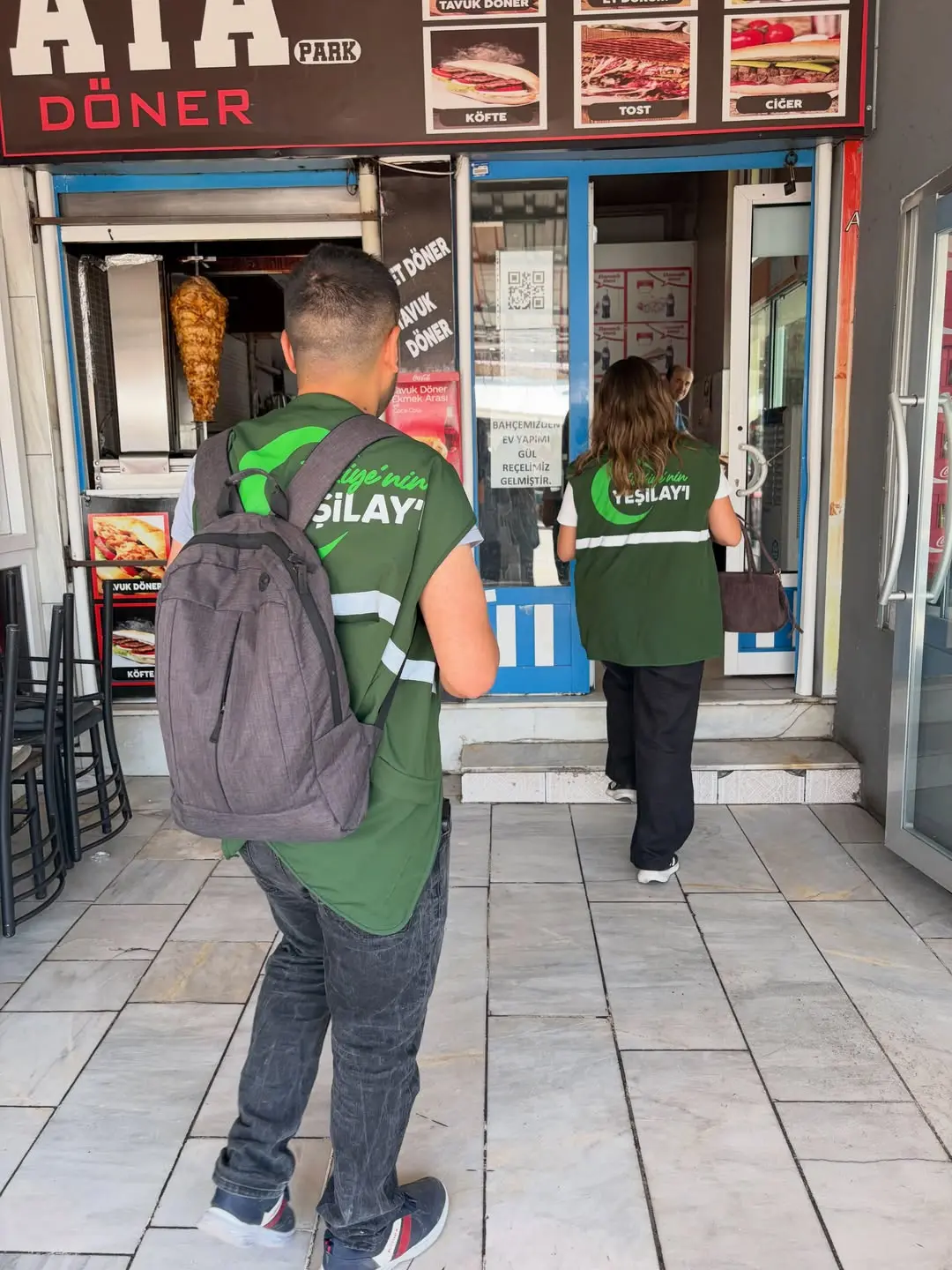 Yeşilay, Cumhuriyet Mahallesi'nde esnafı ziyaret etti