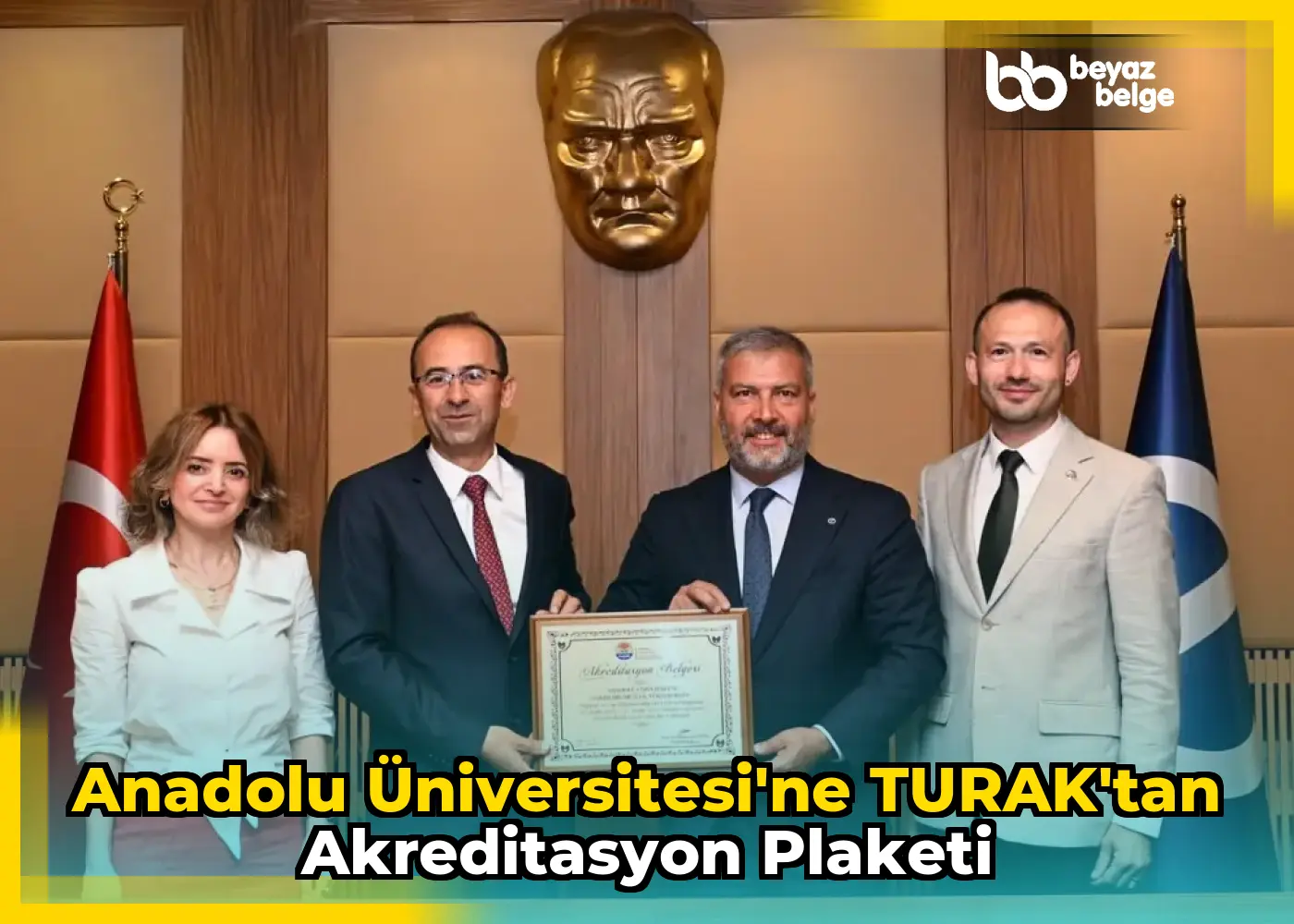 Anadolu Üniversitesi'ne TURAK'tan akreditasyon plaketi