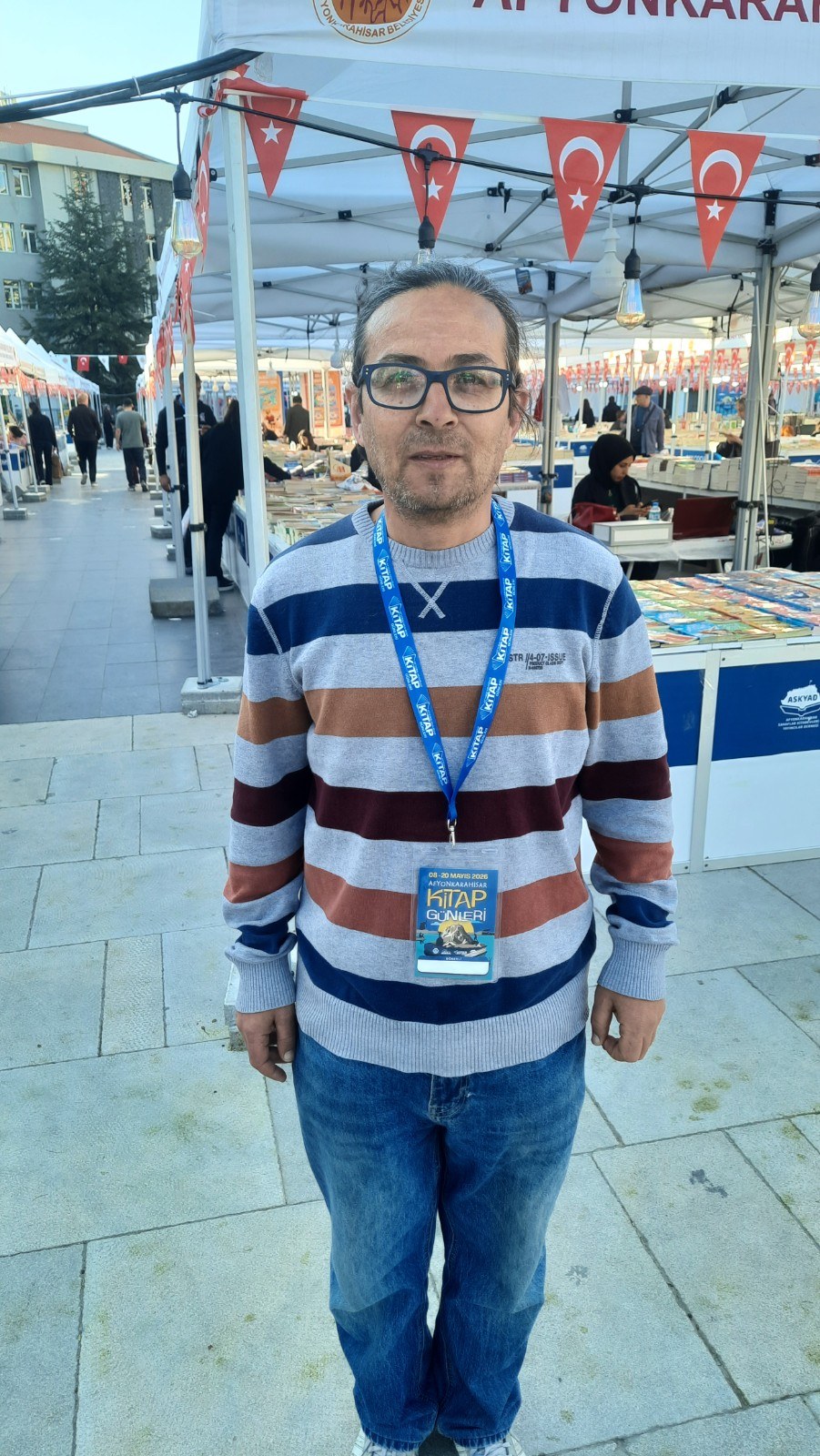 Afyonkarahisar'da Kitap Fuarı Okurlarla Buluşuyor