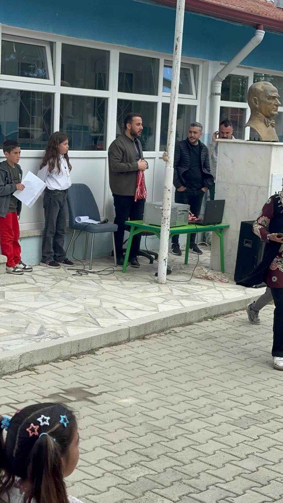Değirmendere İlkokulu'nda 23 Nisan ve Hıdırellez Kutlaması