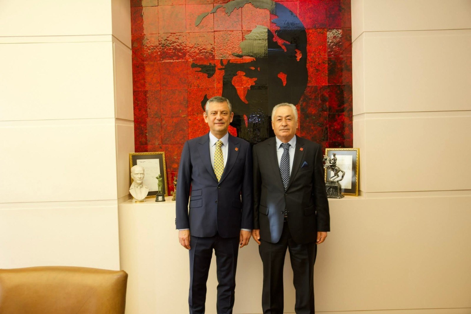 Hasan Karadeniz CHP'ye Yönelik Karara Tepki Gösterdi