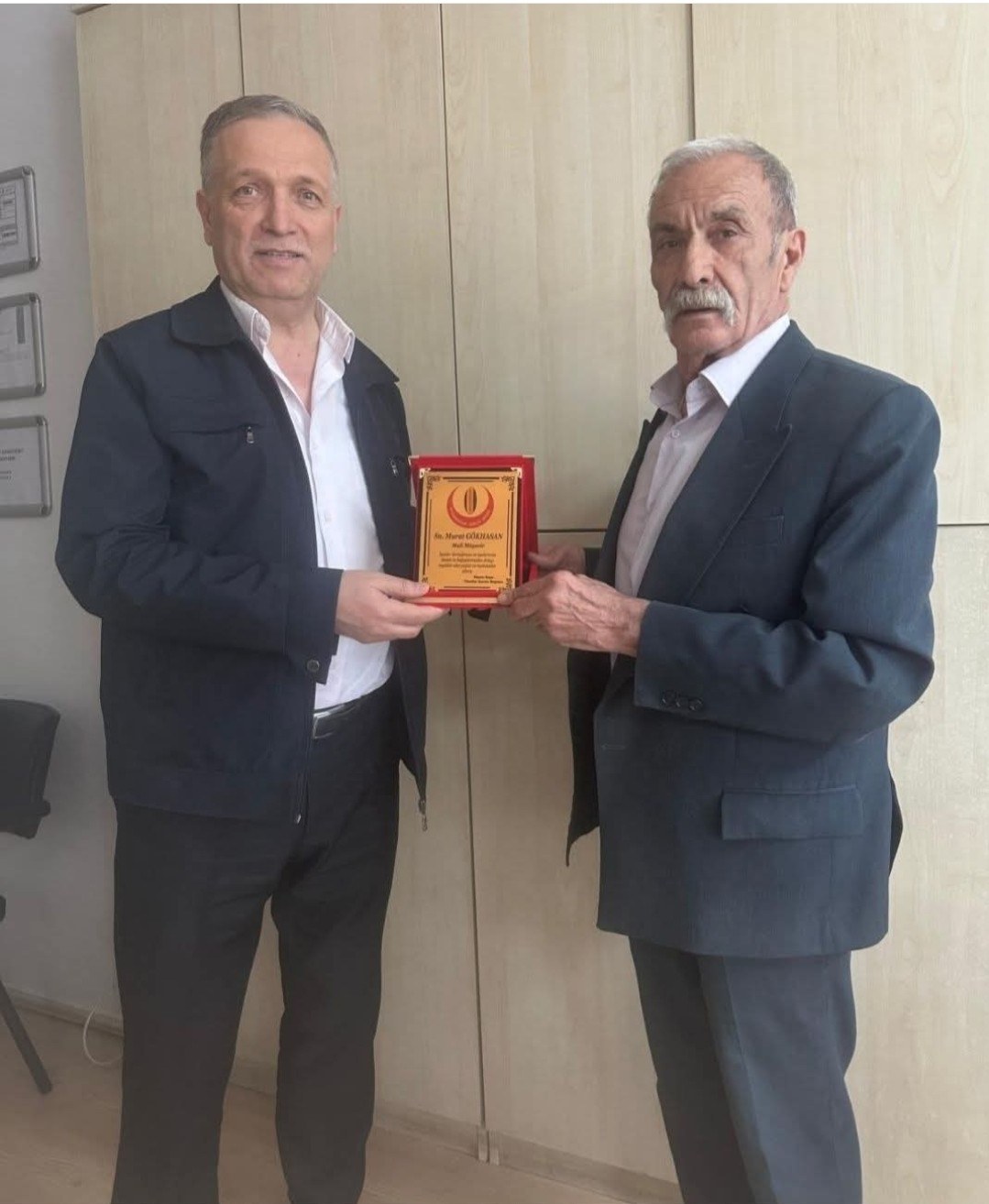 Afyon İşsizler Derneği Mali Müşavire Teşekkür Etti