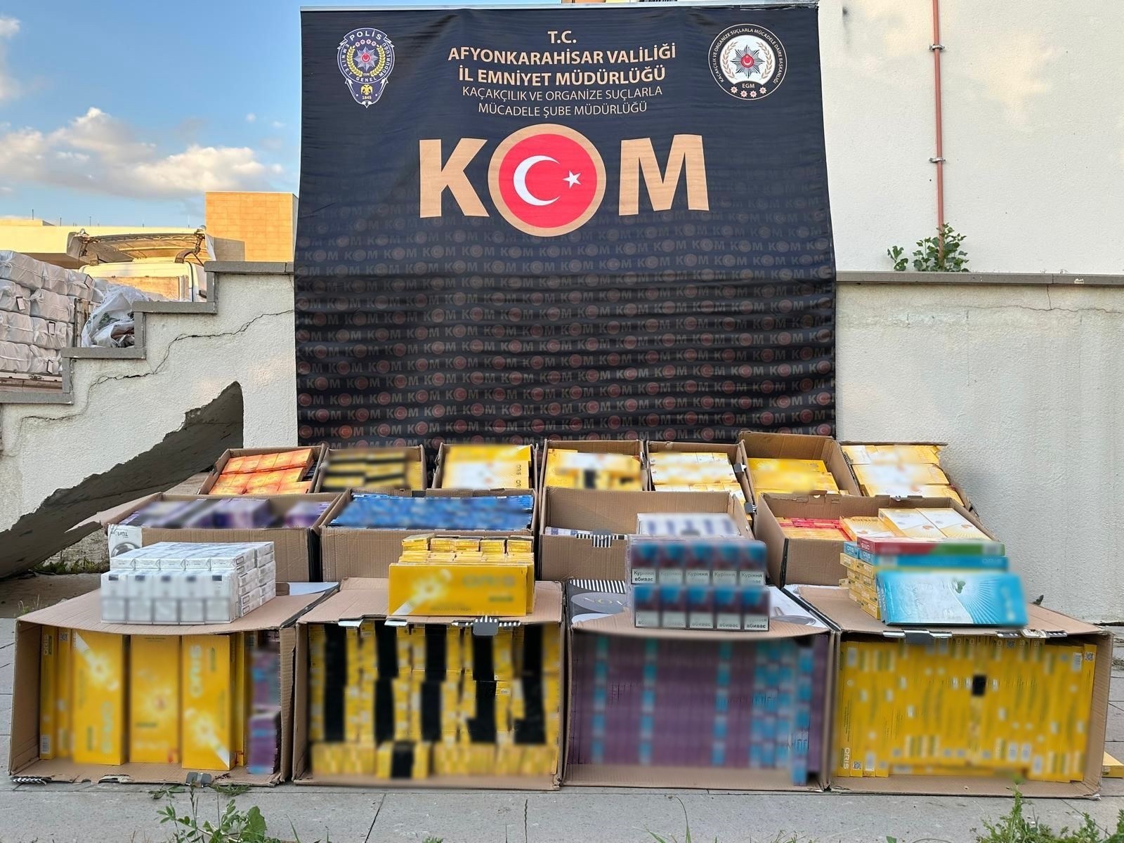 Afyonkarahisar'da Kaçak Sigara Operasyonu