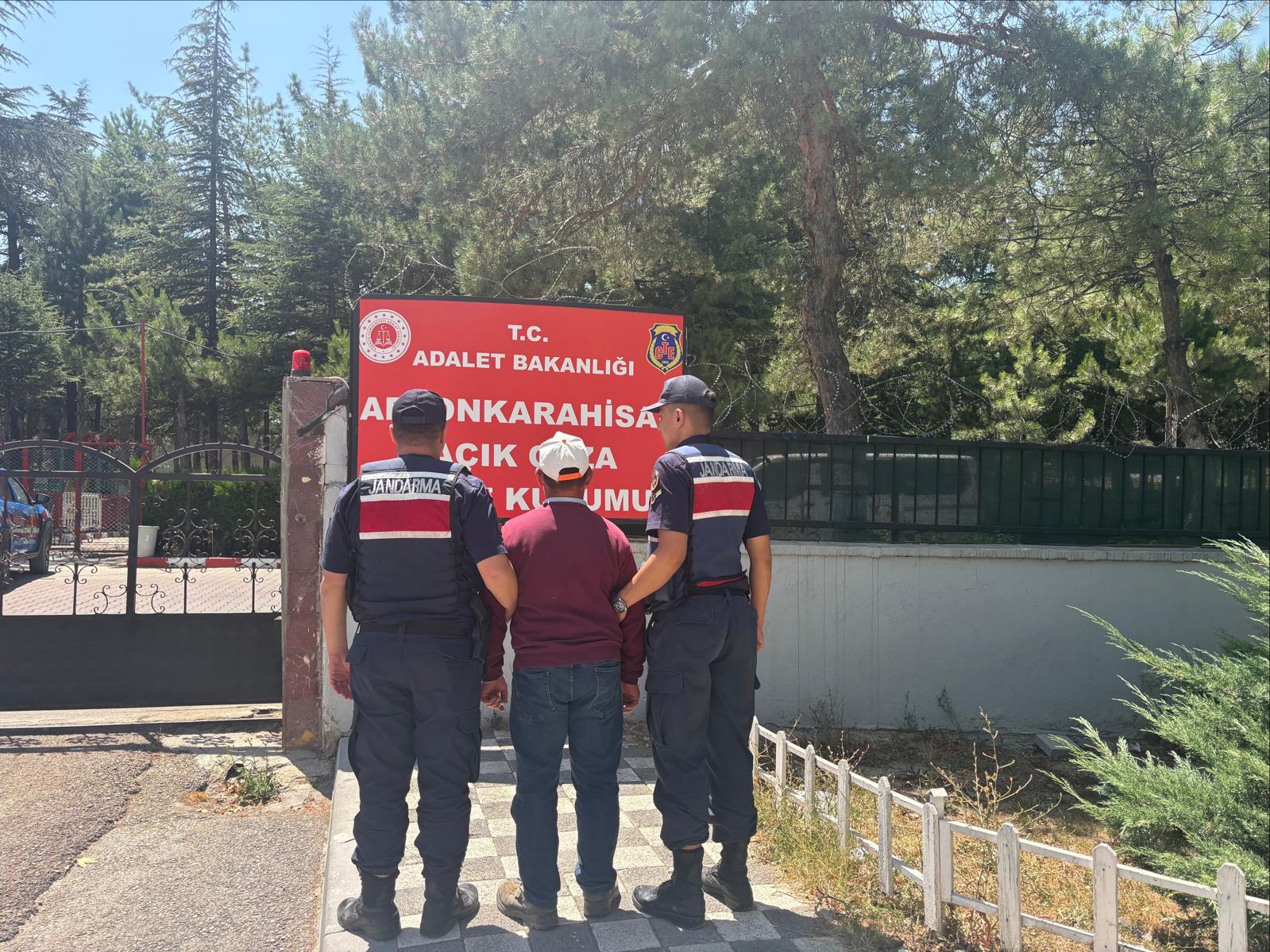 Afyonkarahisar'da Aranan 27 Şahıs Yakalandı