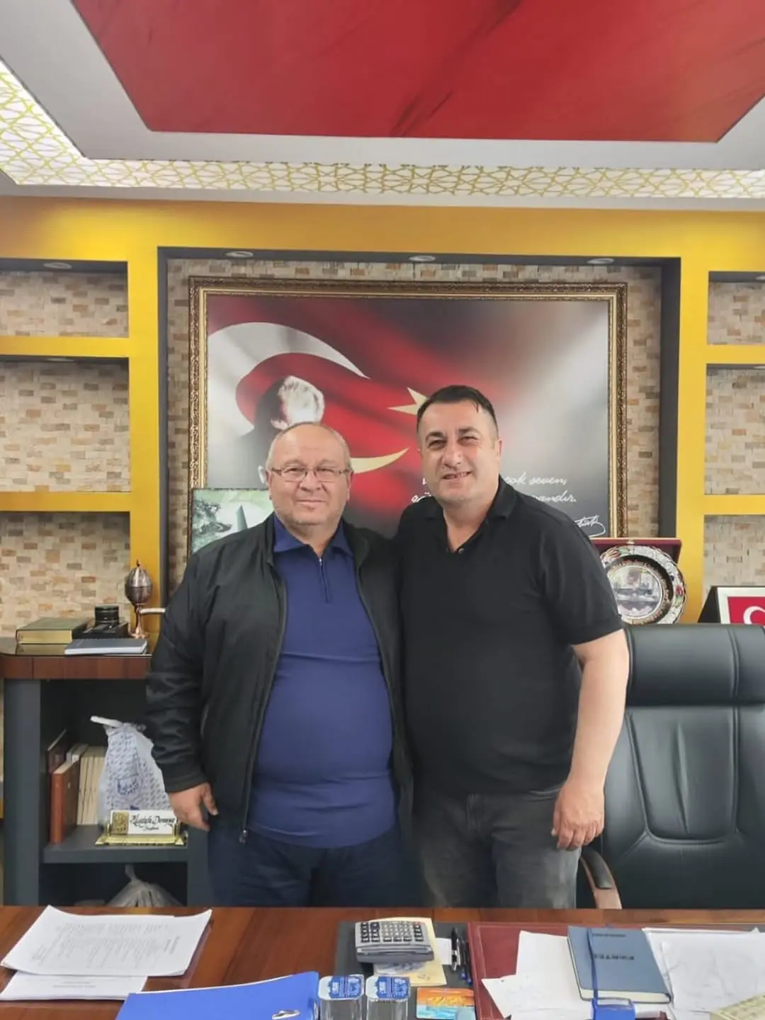 AK Parti İl Yönetim Kurulu Üyesi Mehmet Ali Tekik, Kayıhan Belediye Başkanı Mustafa Demiray'ı Ziyaret Etti